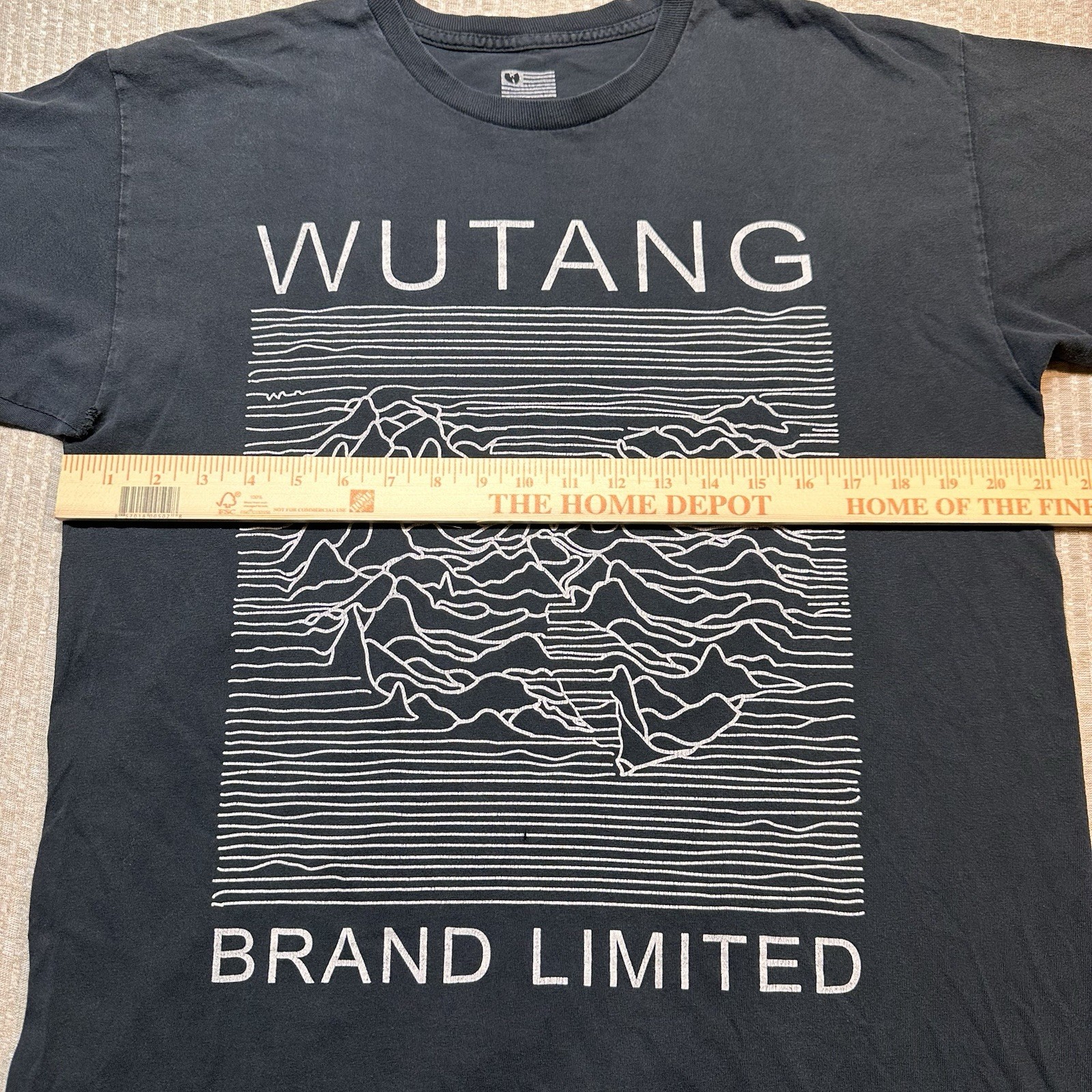 WuTang Brand Limited Joy Division’s Unknown Pleasures T-Shirt Mens Med. See Desc gallery