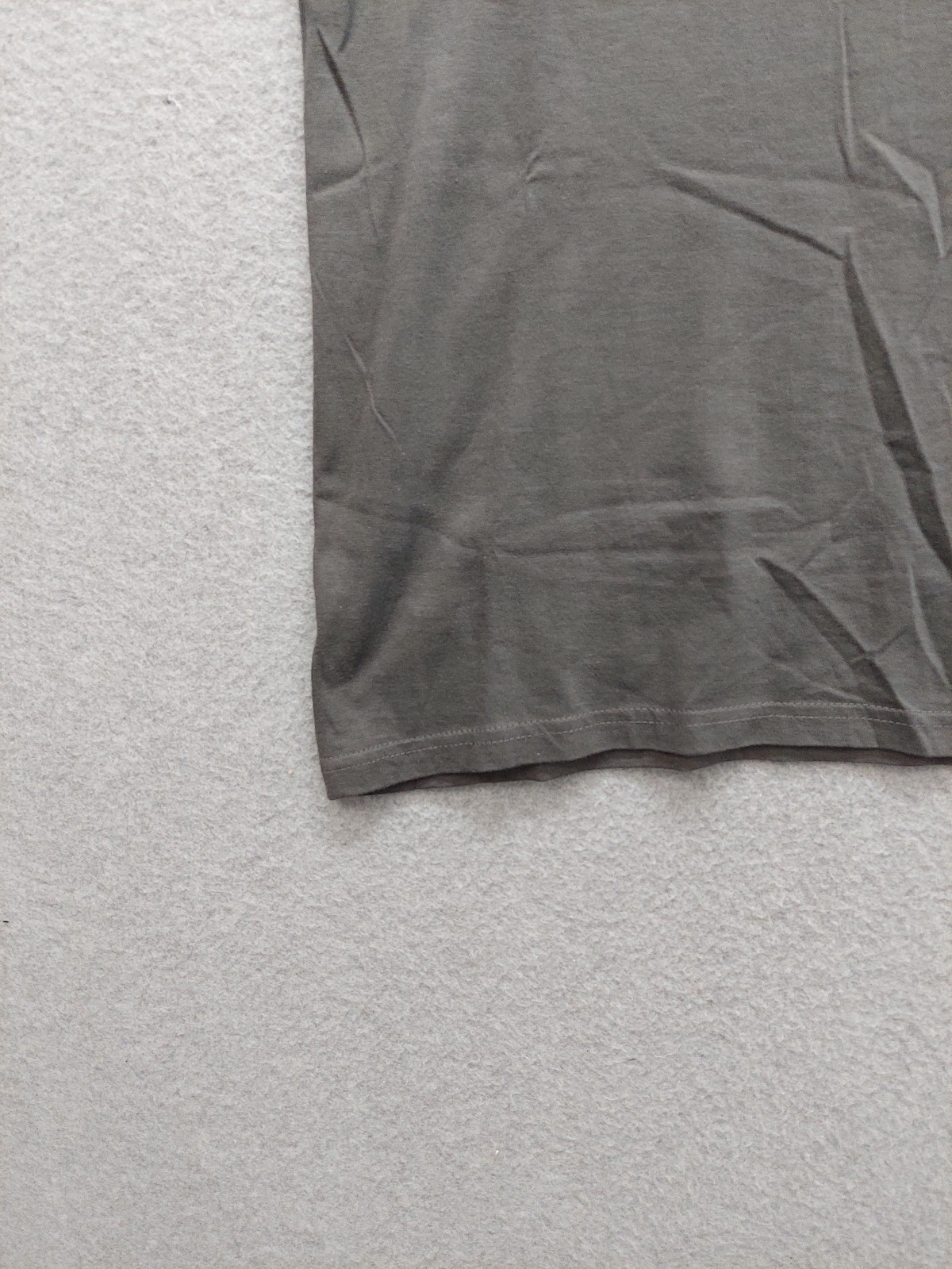 Karl Lagerfeld Men Shirt XXL Gray Crew Neck Short Sleeve Flat Front Outdoor Tee gallery