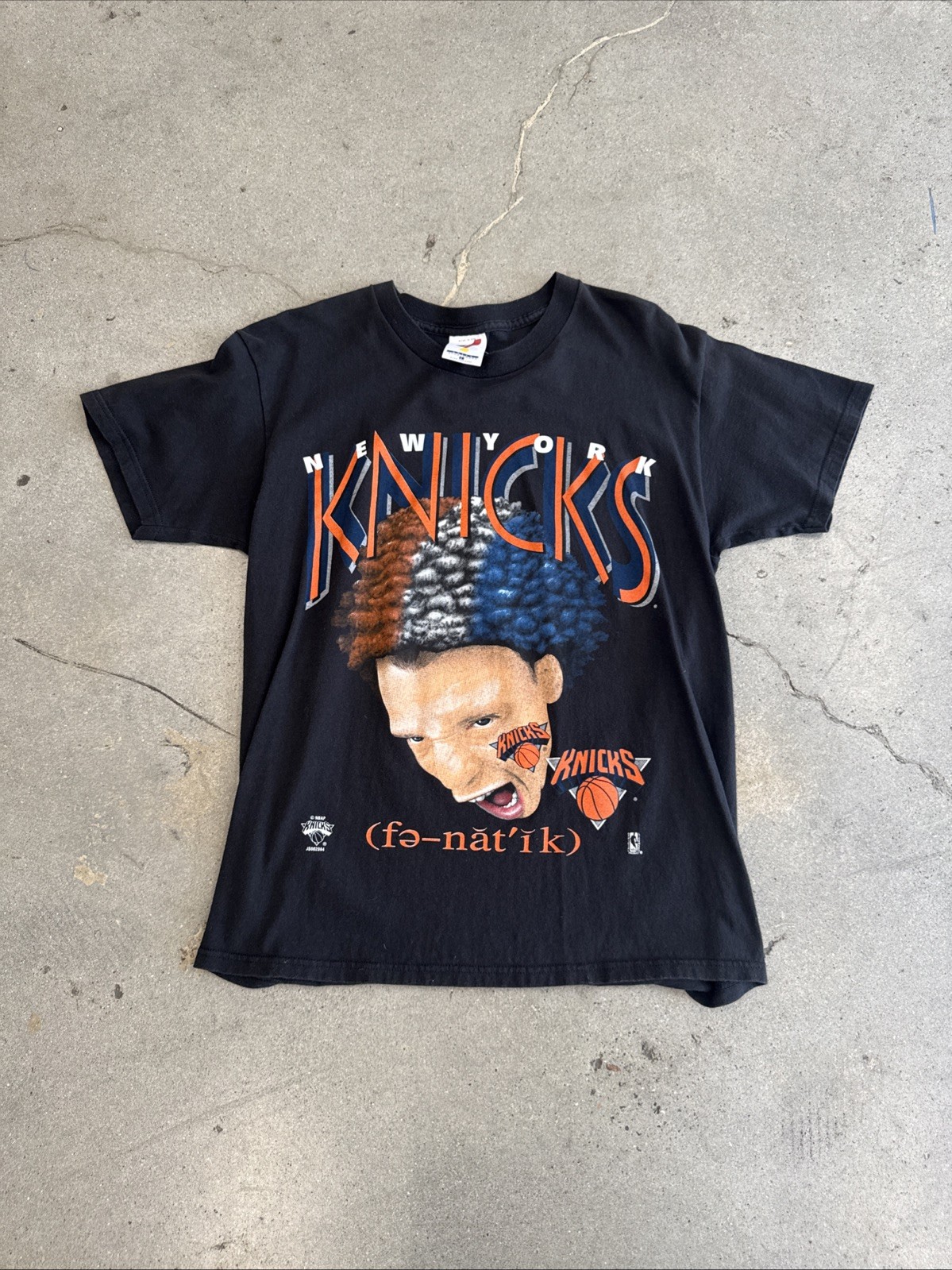 Vintage 1990s NBA New York Knicks Fanatic Short Sleeve Tee Shirt Size Large Rare gallery