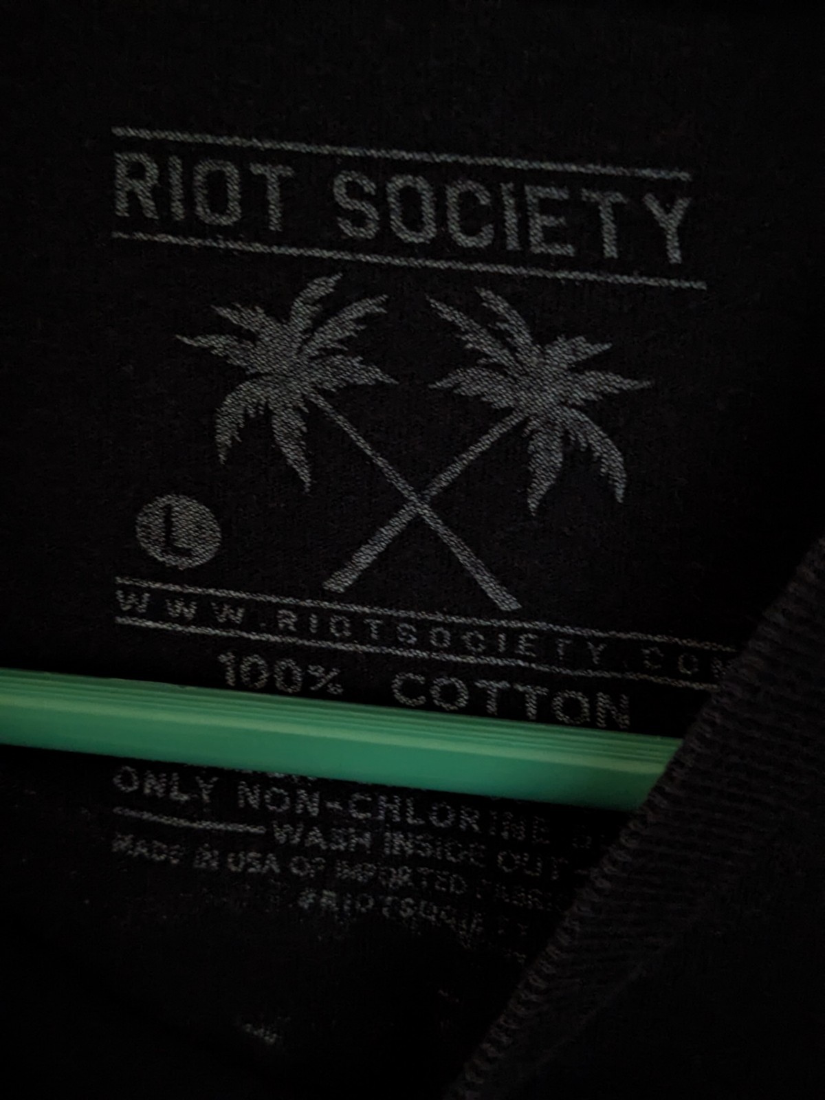 RIOT SOCIETY Tokyo Los Angeles koi fish Cotton Men's t-shirt tee Size L Black gallery