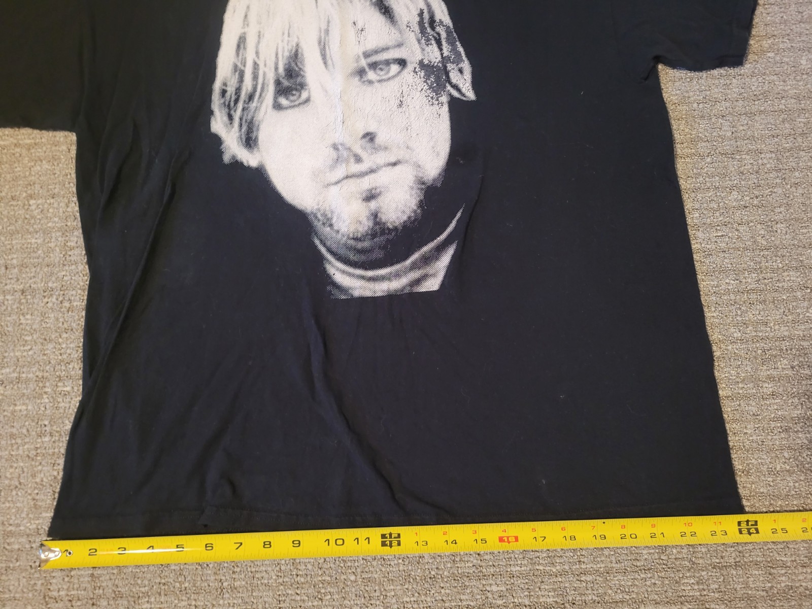 Vintage Kurt Cobain Portrait Tshirt Black Size XL Nirvana Y2K gallery