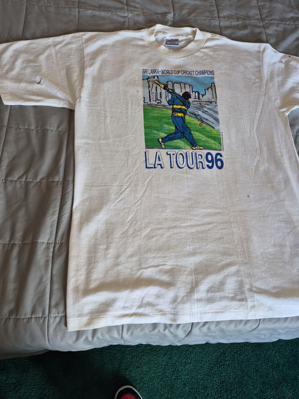 Vintage World Cup Cricket Champions Sri Lanka XL LA TOUR 96 Signatures On Back gallery