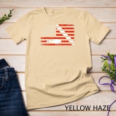 Diver Down Dive Flag Scuba Diving American Flag T-Shirt Unisex T-shirt