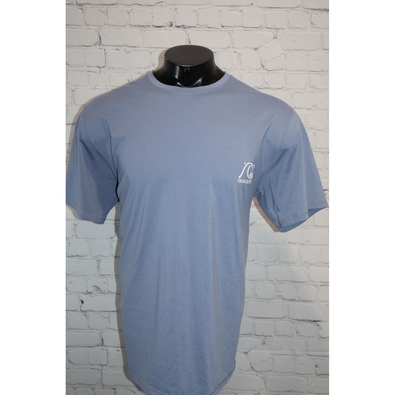 Quiksilver Sun Shirt Mens XL Blue Moisture Wicking Surf Tee Nylon Spandex Swim gallery