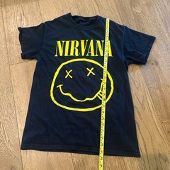 Nirvana Smiley Face Kurt Cobain Grunge 90’s Black T-Shirt Size – see measurement