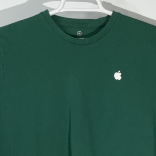 Apple Long Sleeve T-Shirt Men's Medium Green gallery