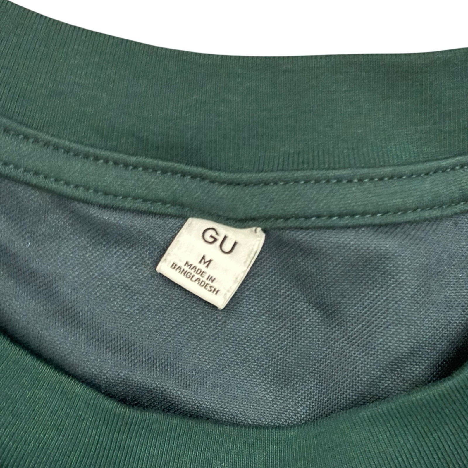 GU Uniqlo Dry Fit T-Shirt Mens Medium Green Basic Tee Pullover Stretch Crew Neck gallery