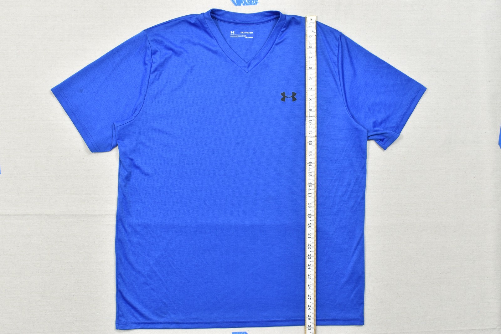 Under Armour HeatGear Men's XXL Blue Short Sleeve V-Neck Loose Fit Workout Tee gallery