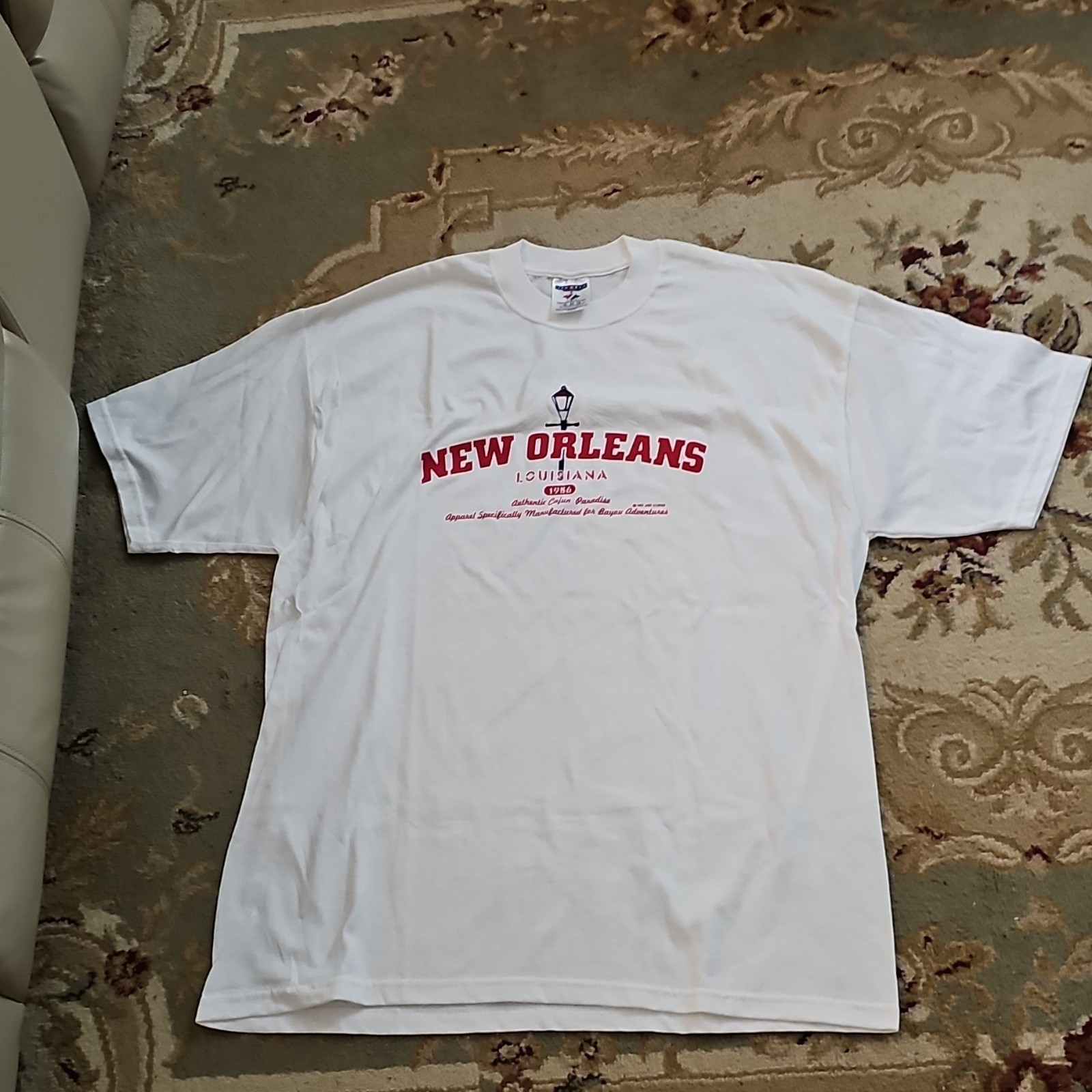 Delta Pro Weight Men's XL White New Orleans Louisiana Graphic Crew Neck T-Shirt gallery