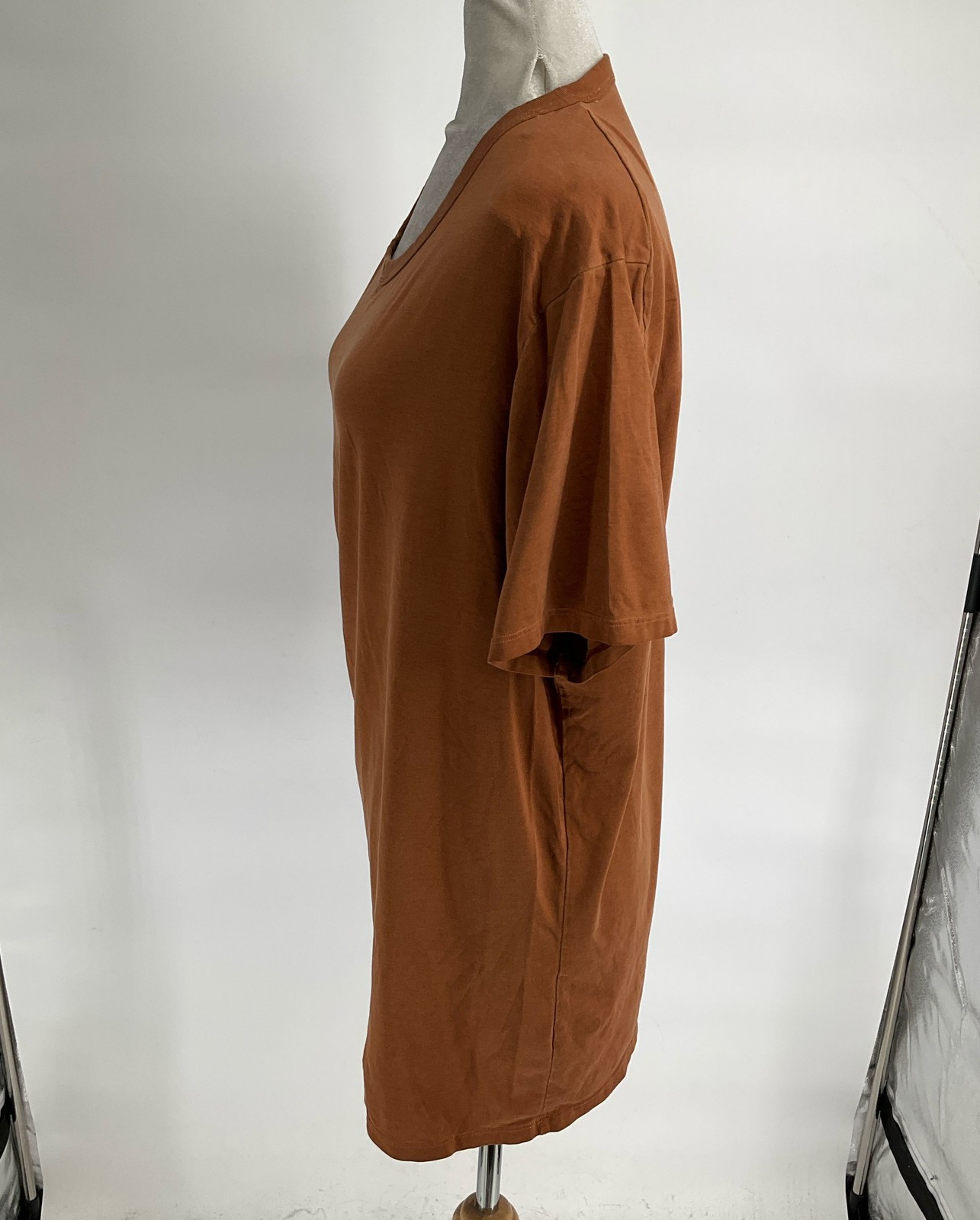 Lululemon Heather Burnt Orange T-Shirt Size L gallery
