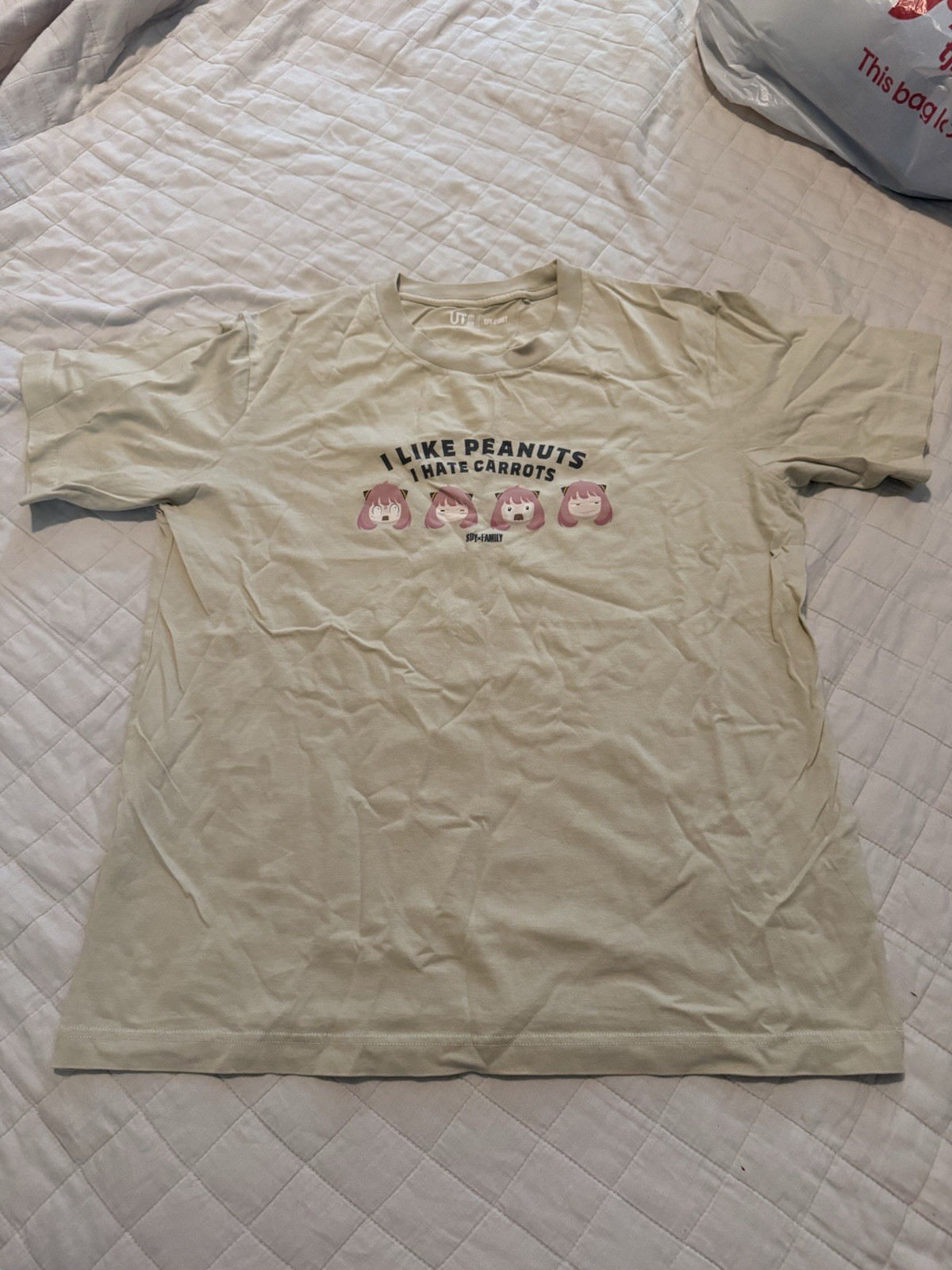 Uniqlo UT SPY x FAMILY Anya Forger Graphic Beige Crew Tee M Short Sleeve gallery