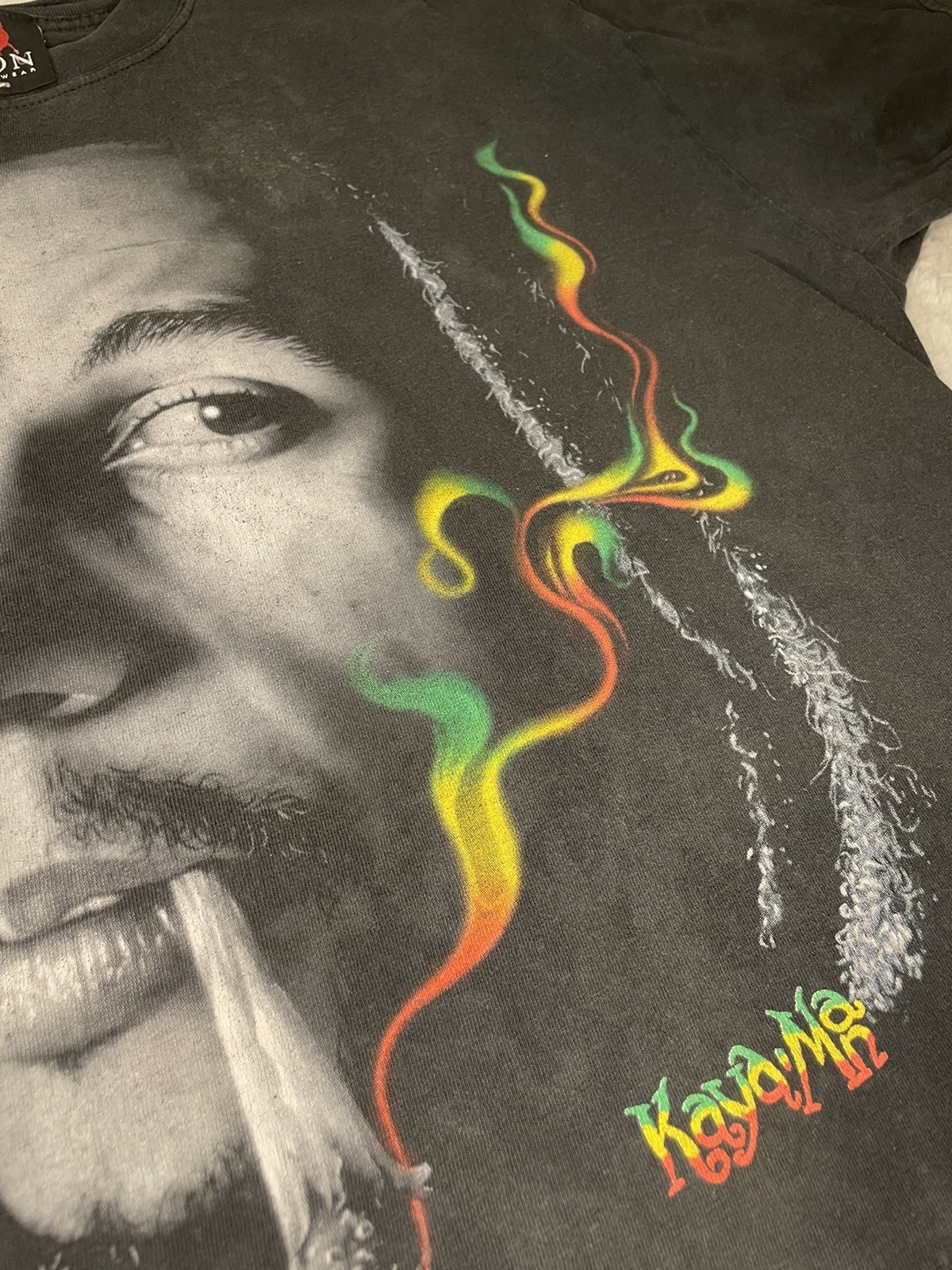 Vintage Bob Marley T-shirt Big Face Smoking Band Tee Black Color Size L gallery
