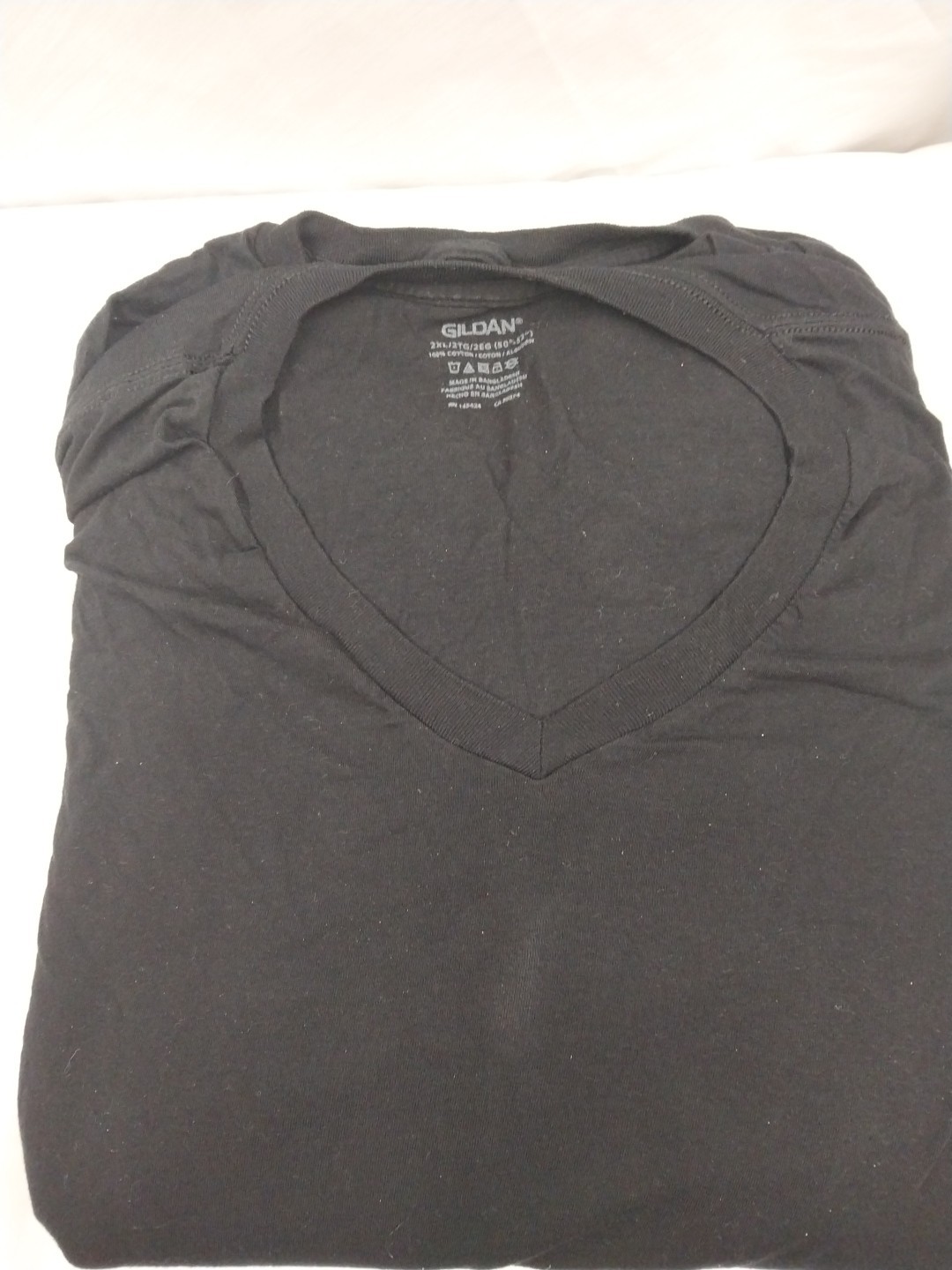 Gildan Heavy Cotton Tagless V Neck Layflat Collar Black Size 2XL T-shirts