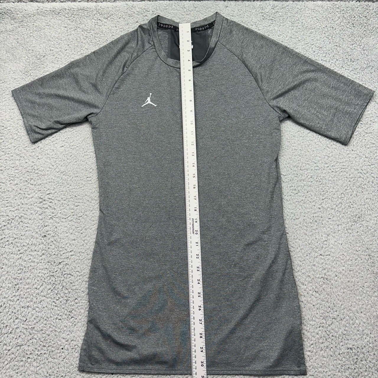 Nike Air Jordan AO9217-060 Shirt Mens Large Grey Dri-Fit Alpha Compression Top gallery