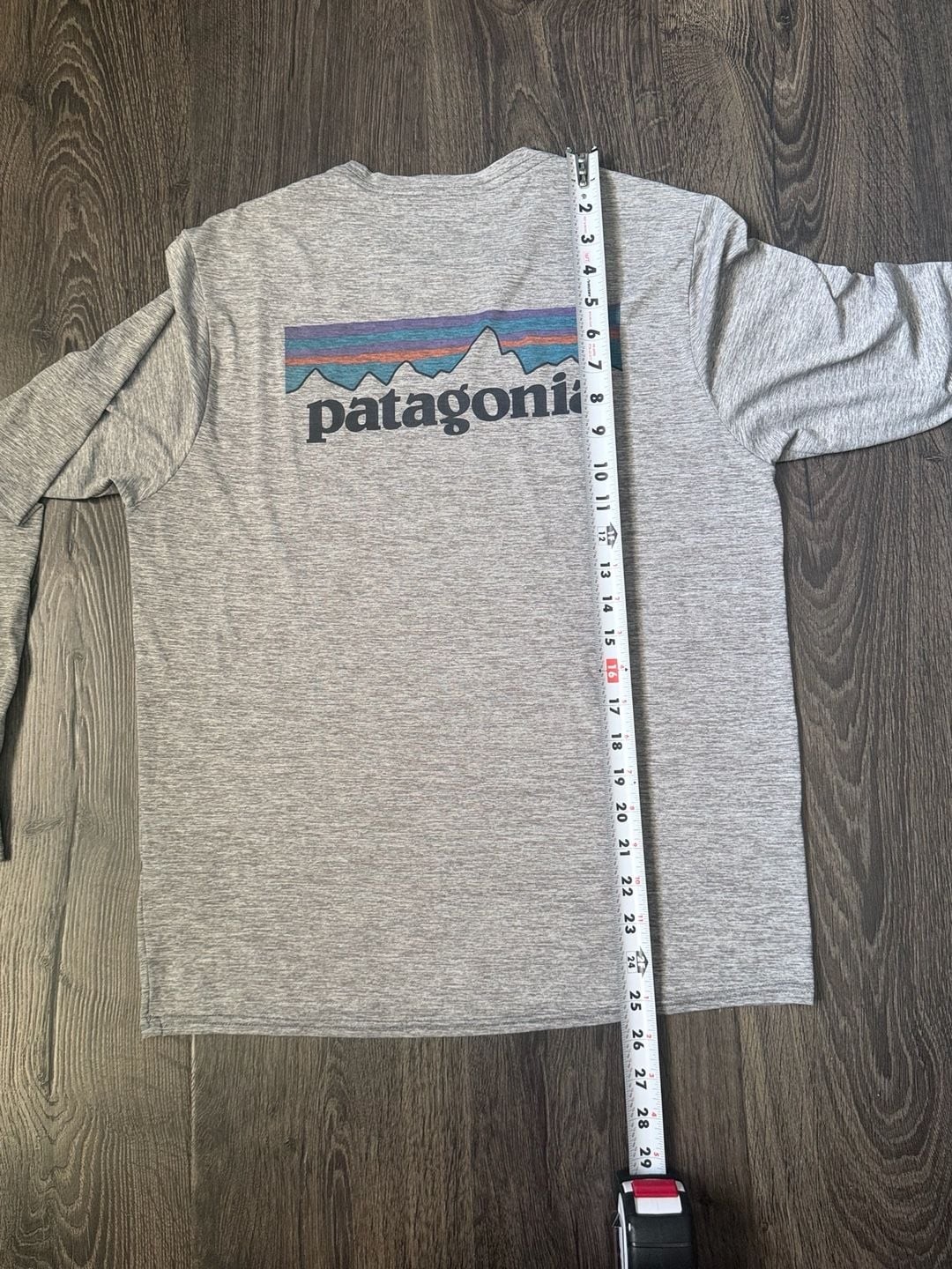 Patagonia Men's Capilene Cool Daily Graphic Long-Sleeve Shirt in Feather Grey gallery