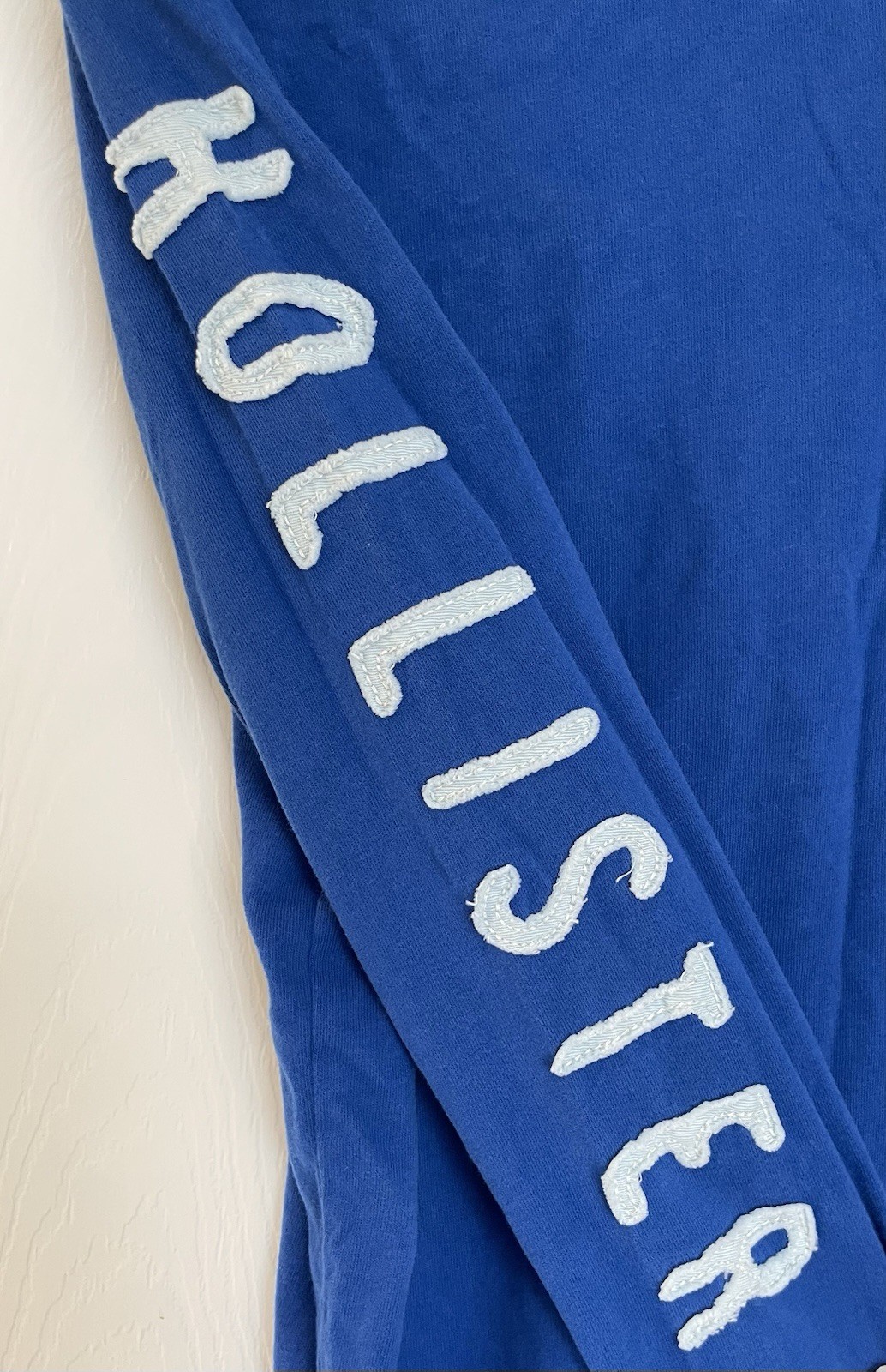 Hollister California Blue Soft Long Sleeve Embroidered Logo Men's Size XL gallery