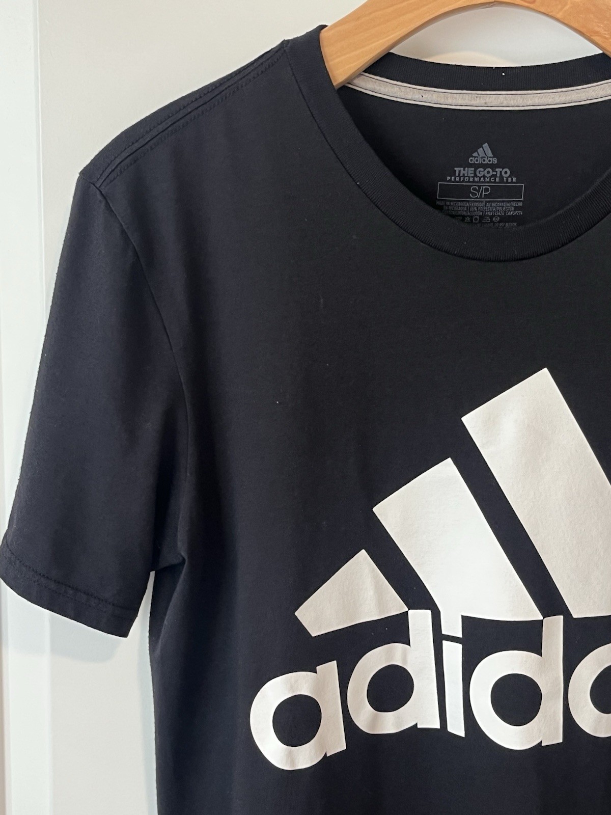 Adidas T Shirt Men's Size S The Go-To Performance Black White Crew Neck Athletic gallery