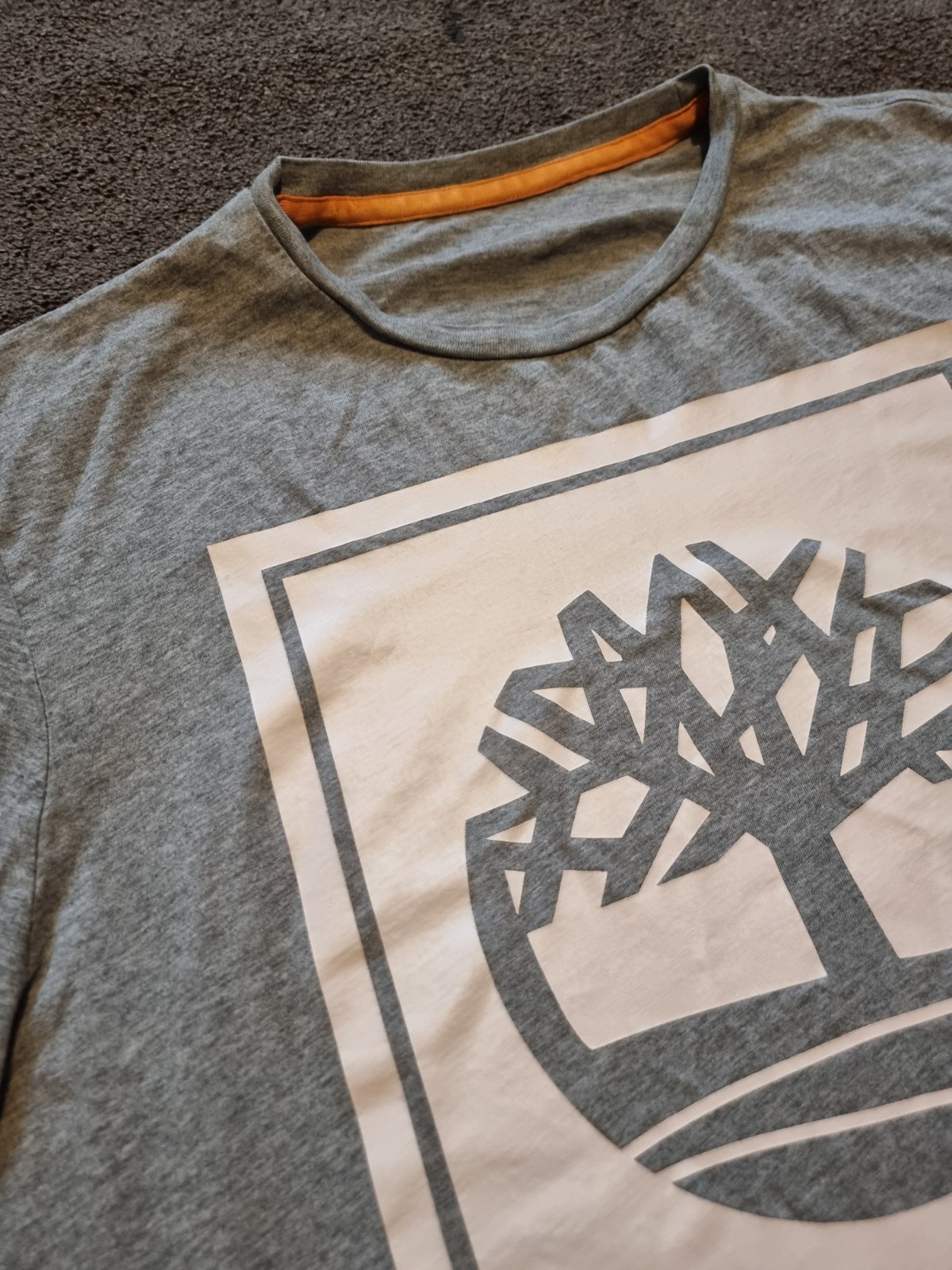 Timberland T-Shirt Mens XL Grey Short Sleeve Graphic Tee TB0A2AJ1 24 Inch P2P gallery