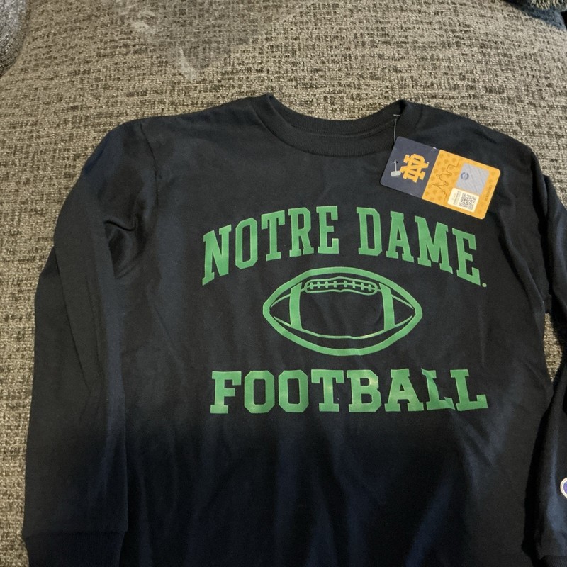 Notre Dame Fighting Irish Logo Long Sleeve Champion T Shirt Size Y (6-7)