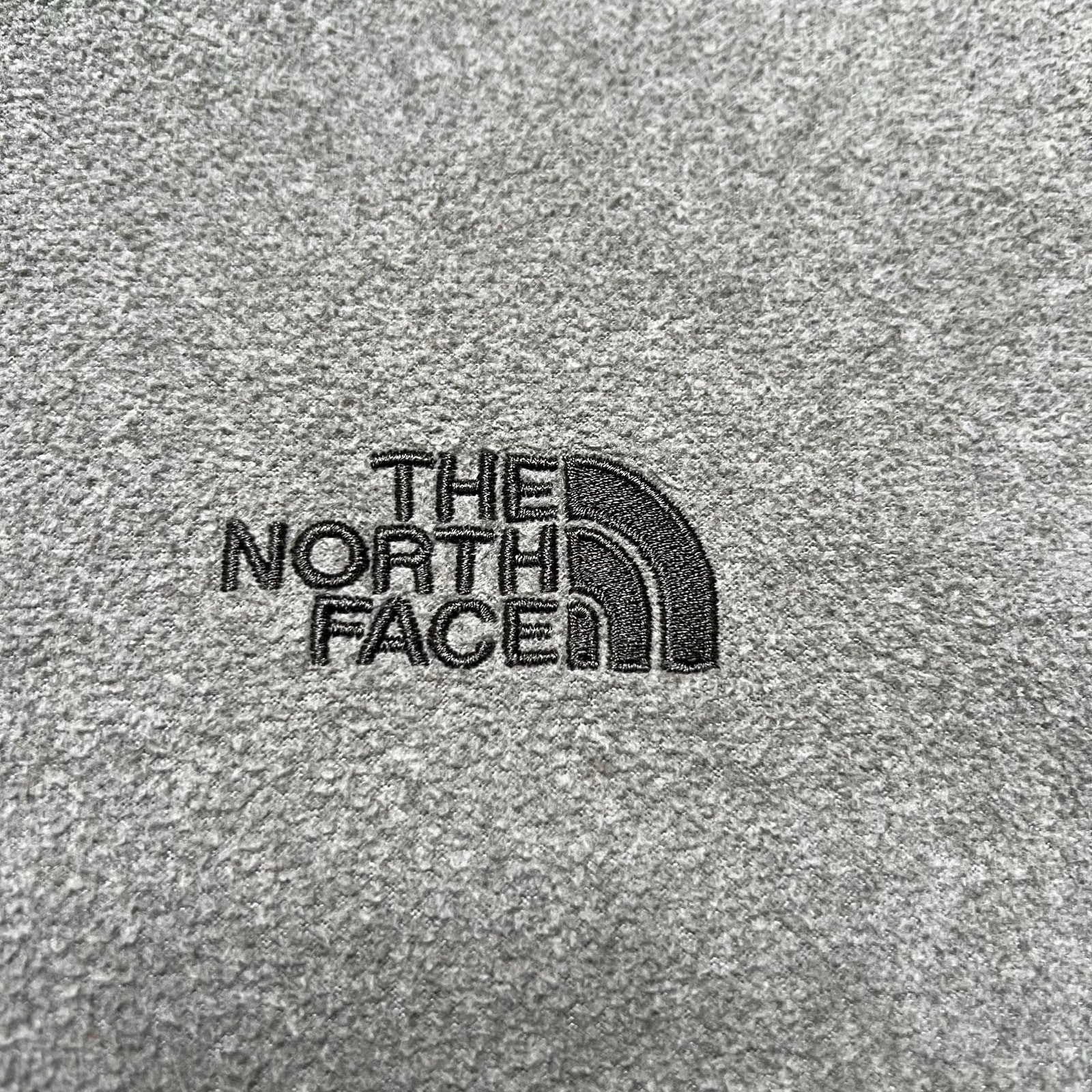 The North Face gray 1/4 zip lightweight pullover fleece jacket Men Sz M gallery