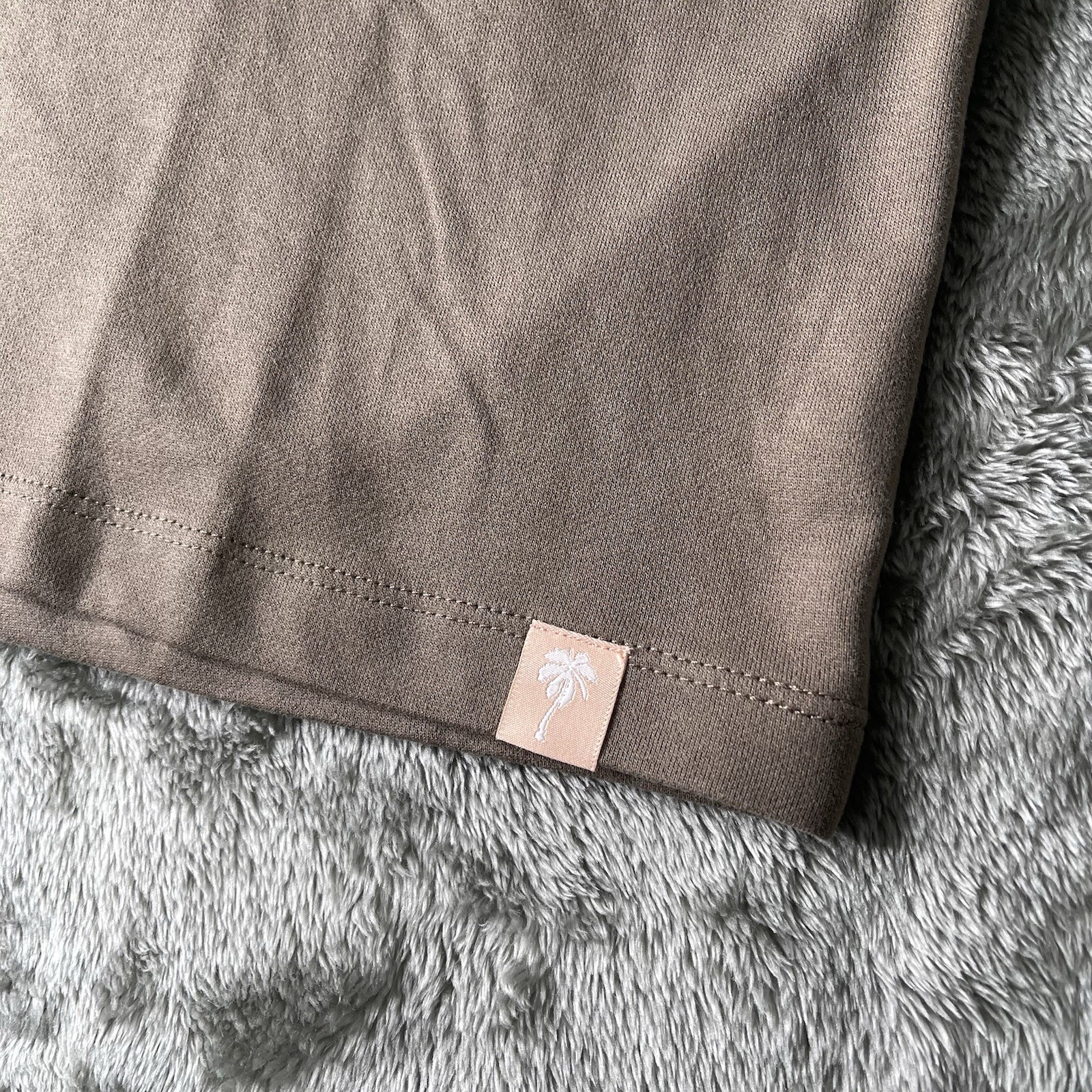 Free Planet Relaxed Fit Tshirt Size Medium Color Brown Streetwear NWT gallery