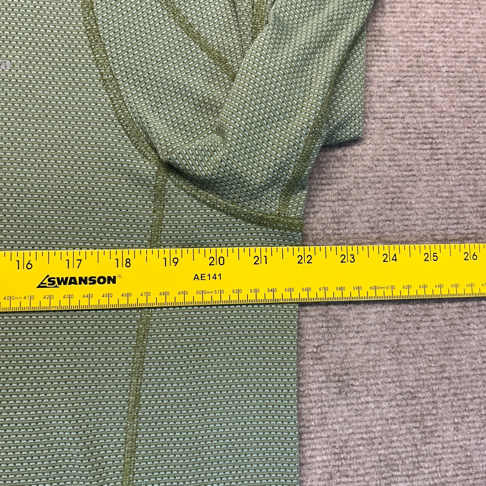 Patagonia Long Sleeve Baselayer Shirt Mens Large Green Textured Poly-Nylon Blend gallery