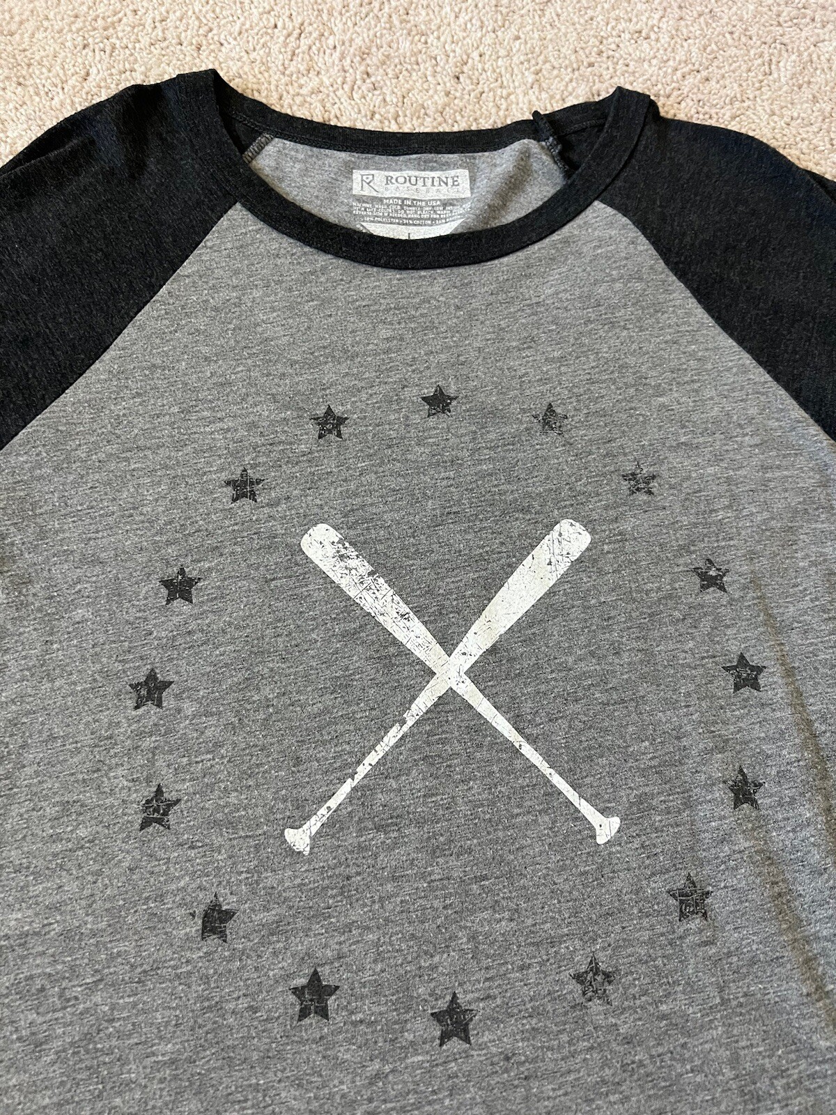 Routine Baseball 3/4 Sleeve T-Shirt Gray Mens Size Large Bats Stars gallery