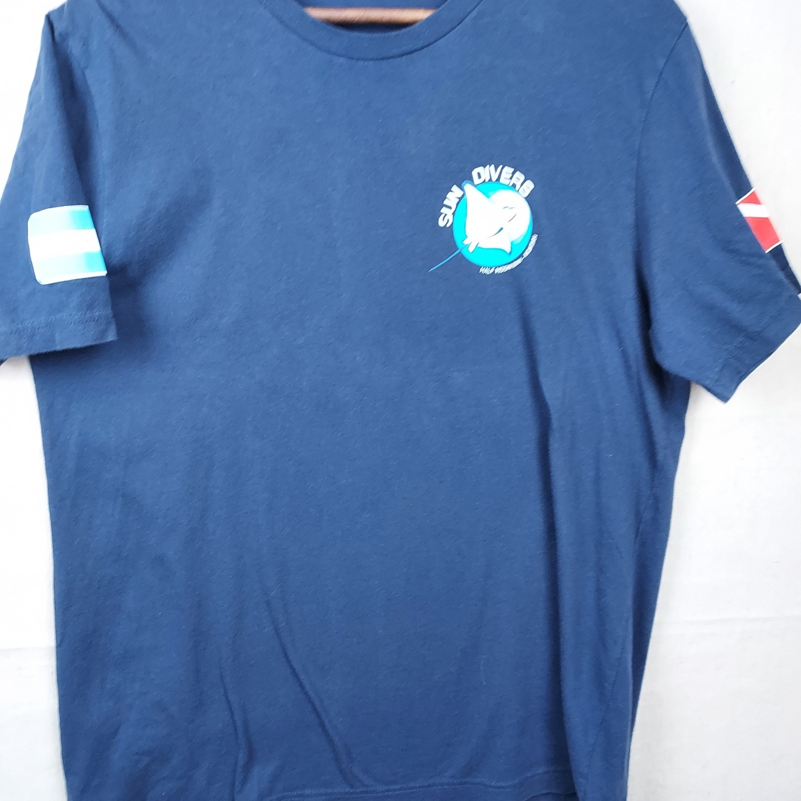 Sun Divers Stingray T Shirt Mens M Blue Graphic Dive Flag ScubaClassic ocean... gallery