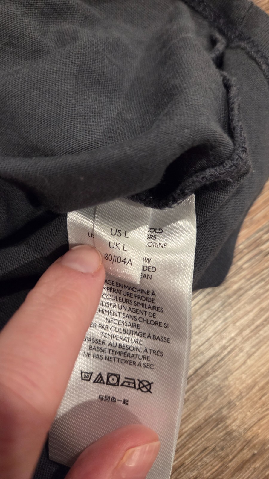 Standard/Cloth Scoop Neck Curved Hem Tee in Gray for Men - Large gallery