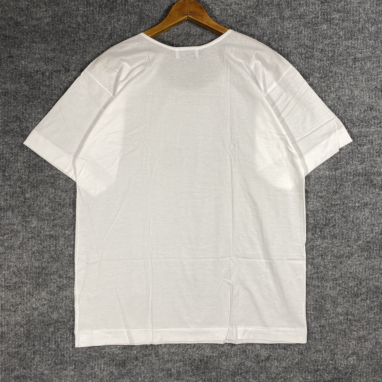 VINTAGE Chrysanthemum Brand T Shirt Mens Size 42 Medium Cotton China Chinese gallery