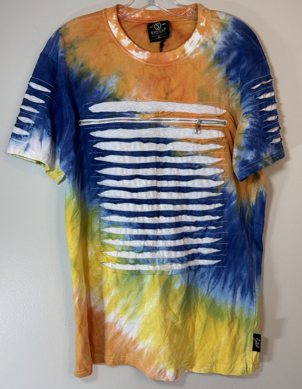 Switch Remarkable Men’s XL Tie Dye Zipper Thrashed Shirt New With Tags NWT gallery