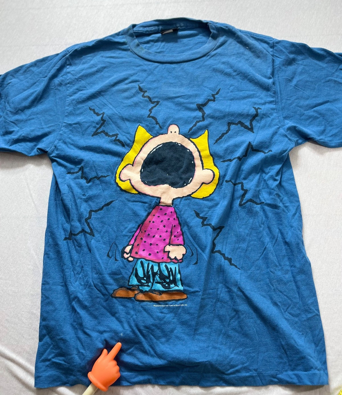 vintage 90’s sally brown graphic t shirt size Large “What Stress?” peanuts