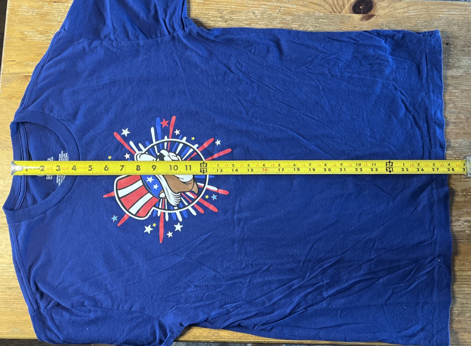 Bucees T-Shirt 4th Of July Land Of The Free Home Of The Beaver 2024 M Buc-ee's gallery