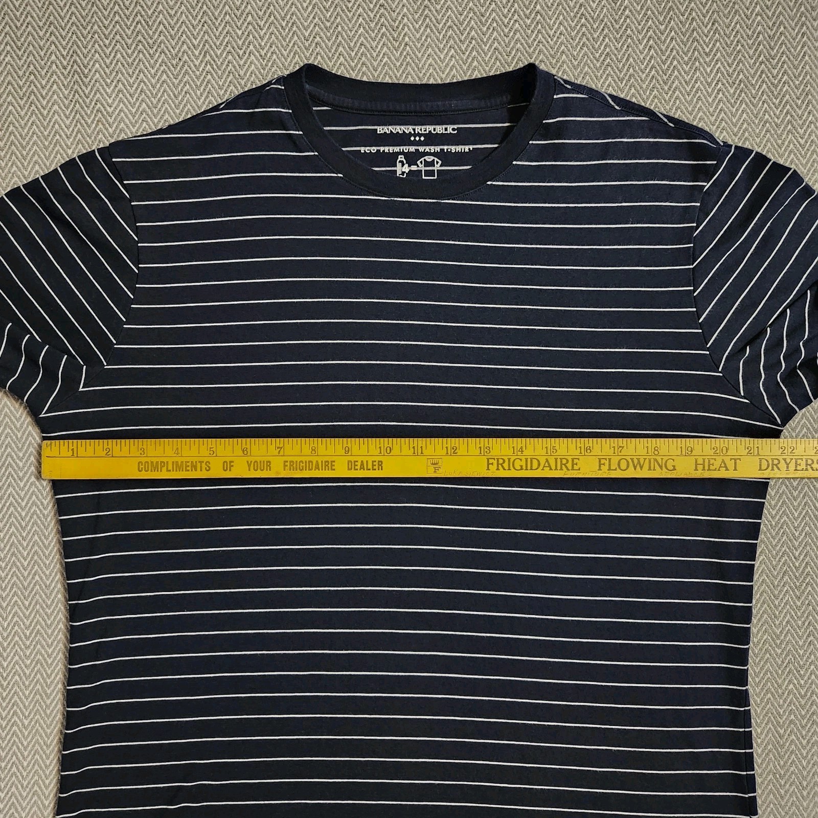 Banana Republic T Shirt Mens Large Blue Striped Short Sleeve Crew Neck Casual gallery