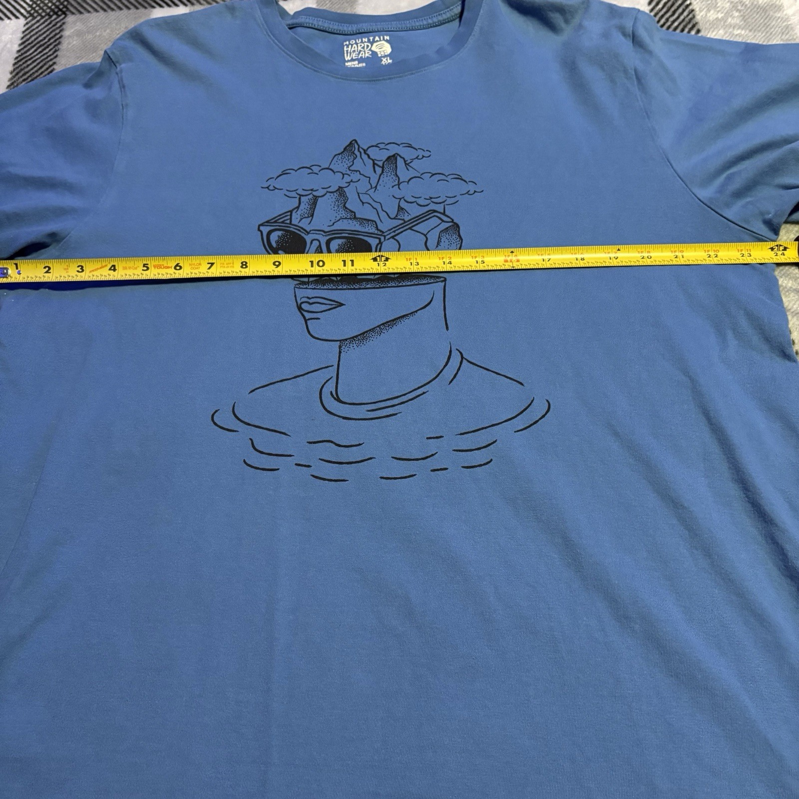 Mountain Hardwear Men's XL Blue Graphic Print Crew Neck Organic Cotton T-Shirt gallery
