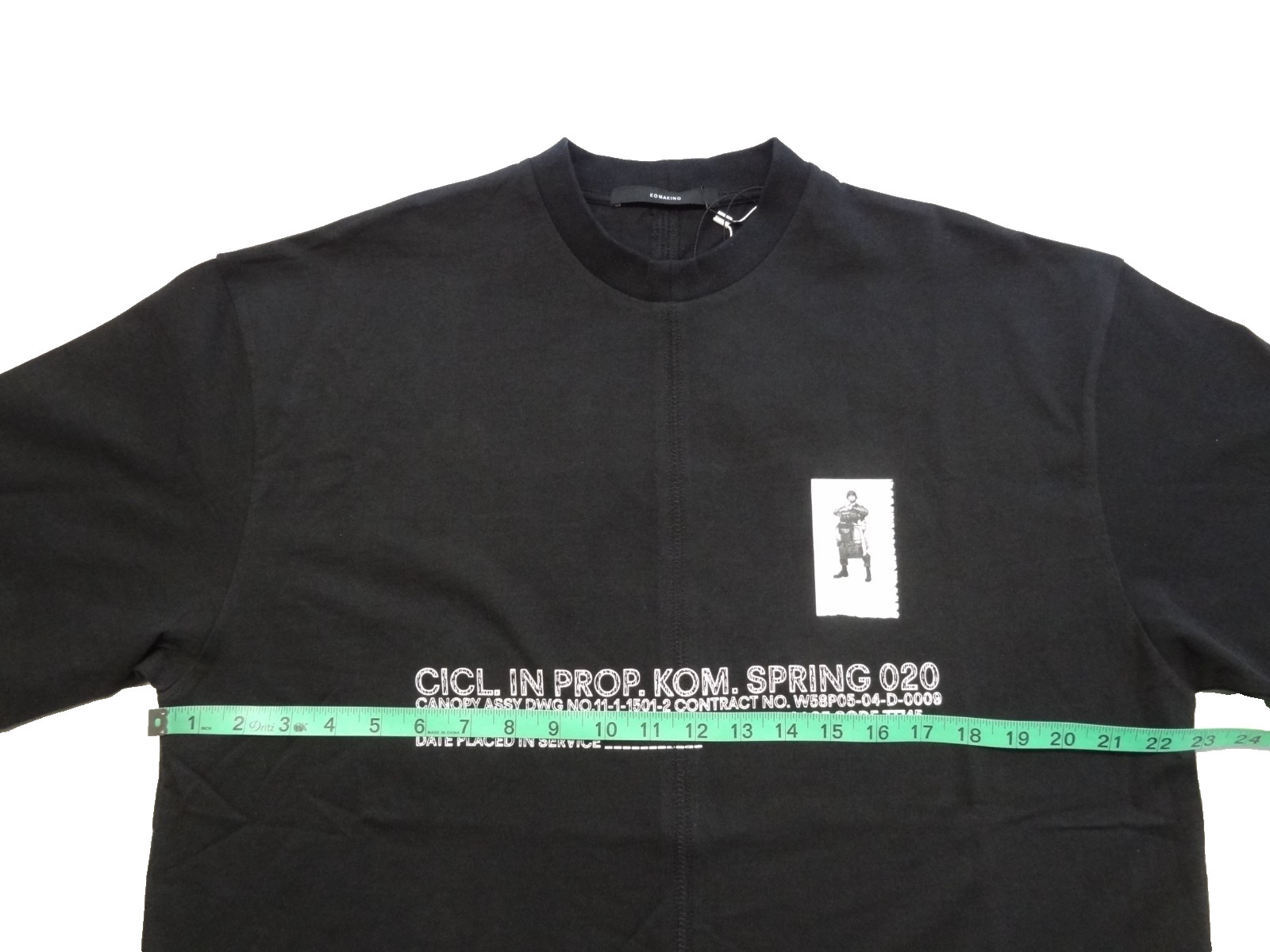 NWT Komakino M Utility Side Zip Pocket Black Short Sleeve Tee T-Shirt Designer gallery