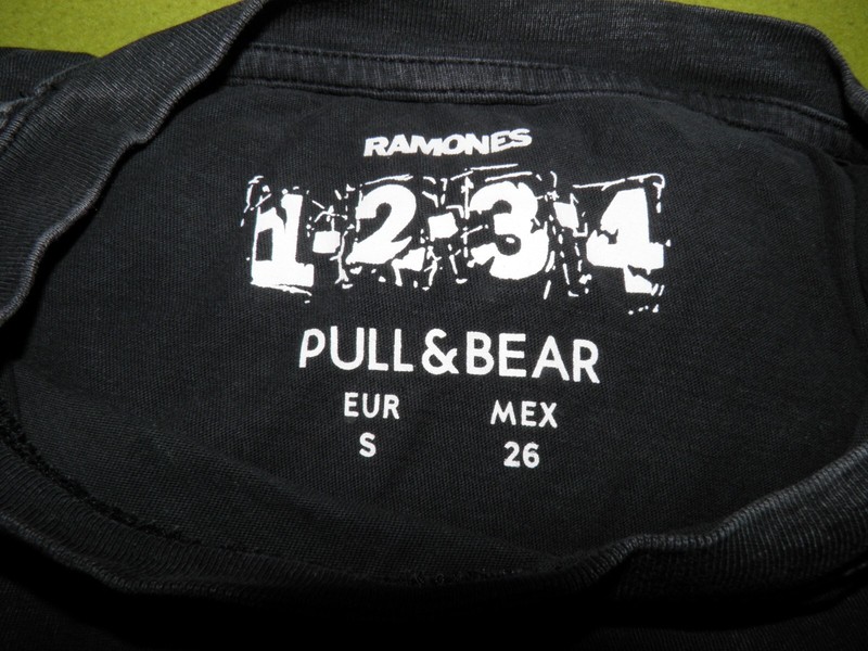 Ramones - T Shirt / Pull & Bear 1-2-3-4 / Size S / Vintage Collectors Item gallery