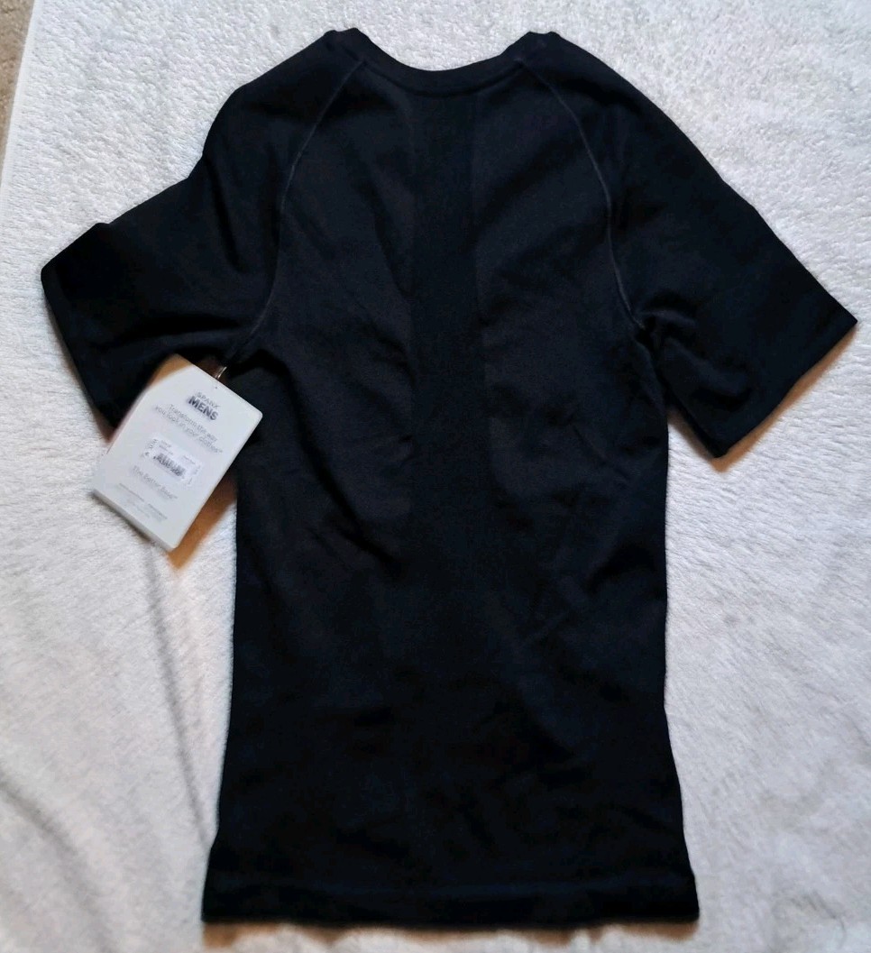 Spanx Seamless Crew Undershirt Mens Medium Black Ultra Sculpt 60012R New gallery