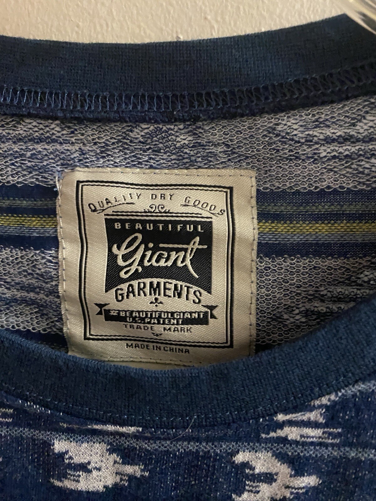 Beautiful Giant Garments Men’s T Shirt Blue White Stripe Print L Large Chest 40” gallery