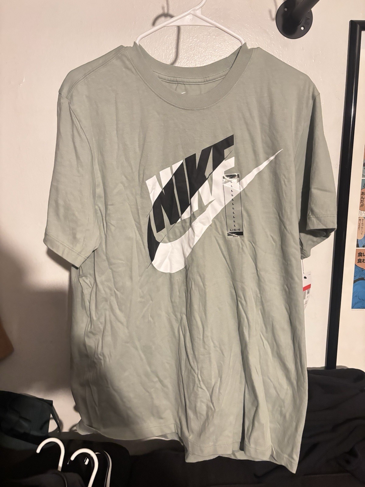 NWT Nike Men’s T Shirt Green With Black and White Logo Size L gallery