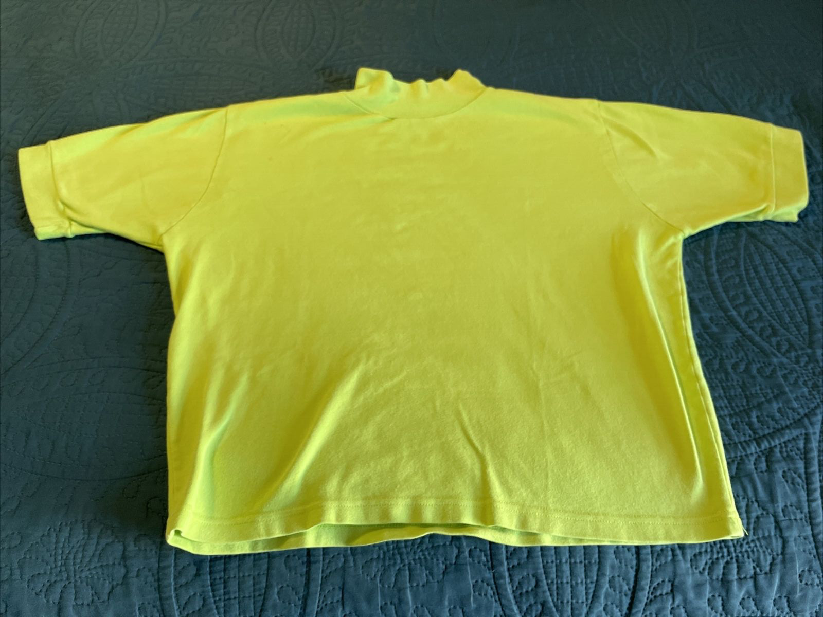VINTAGE 90'S LIME GREEN SHIRT, HIGH NECK, SAN FRANCSICO CITY STREETS L gallery