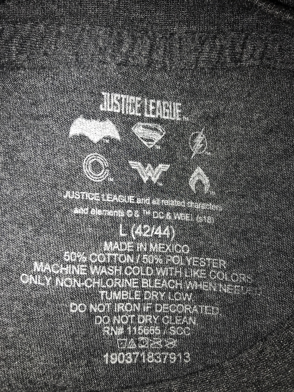 Justice League Varied Faces Gray Short Sleeve T Shirt gallery