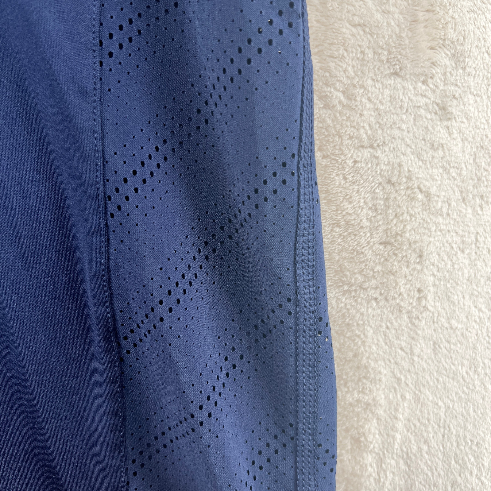 Under Armour Heatgear Men's Size M Solid Blue Loose Fit S/S Crew-Neck T-Shirt gallery