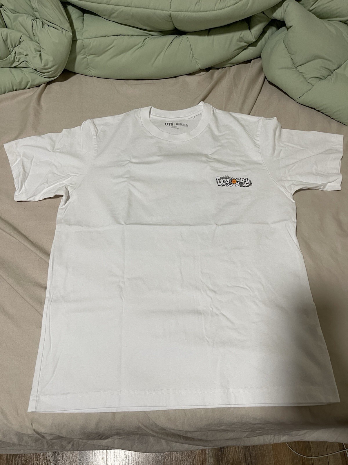 Uniqlo UT Dragon Ball White Cotton Crew Neck Graphic Tee Men’s S gallery