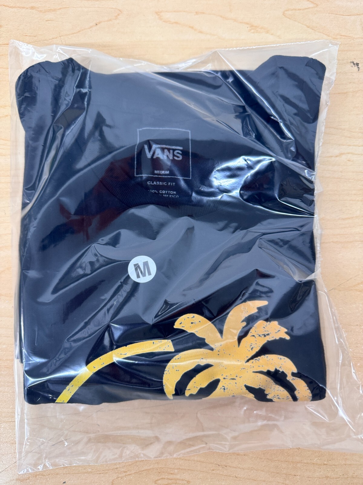 VANS MENS OFF THE WALL ISLAND PARADISE VINTAGE LOGO T SHIRT gallery