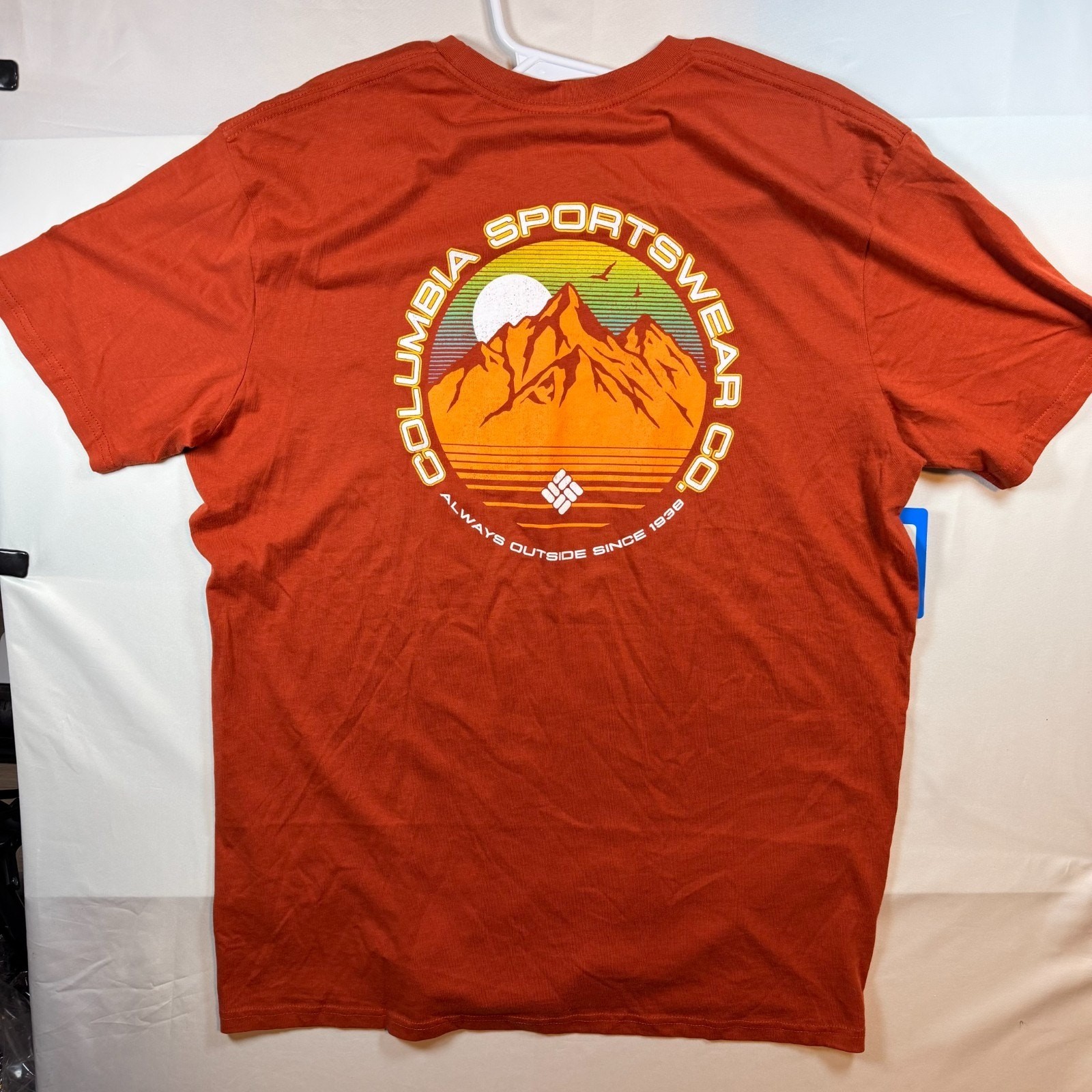 NWT Columbia Mens Burnt Orange Sportswear Logo Short Sleeve T Shirt Size XL gallery