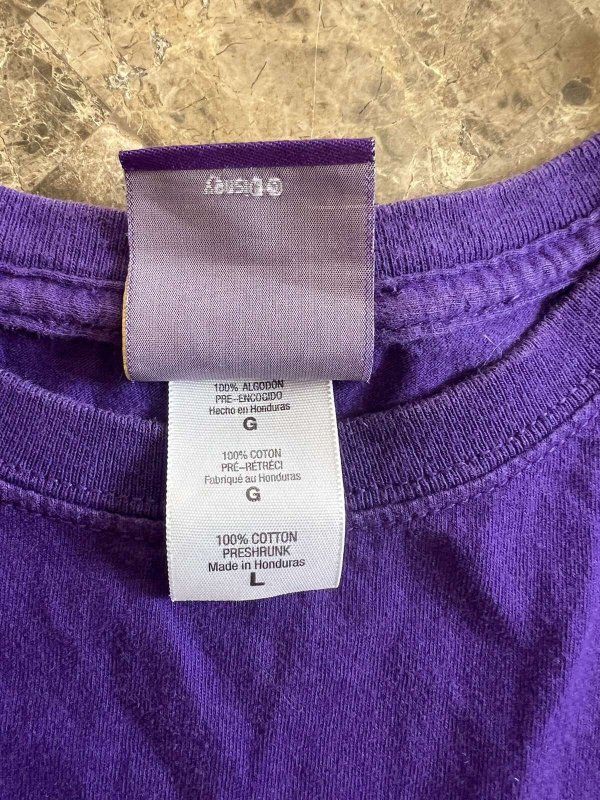 official Disney’s Aladdin Purple & Gold Logo T-shirt adult size Large gallery