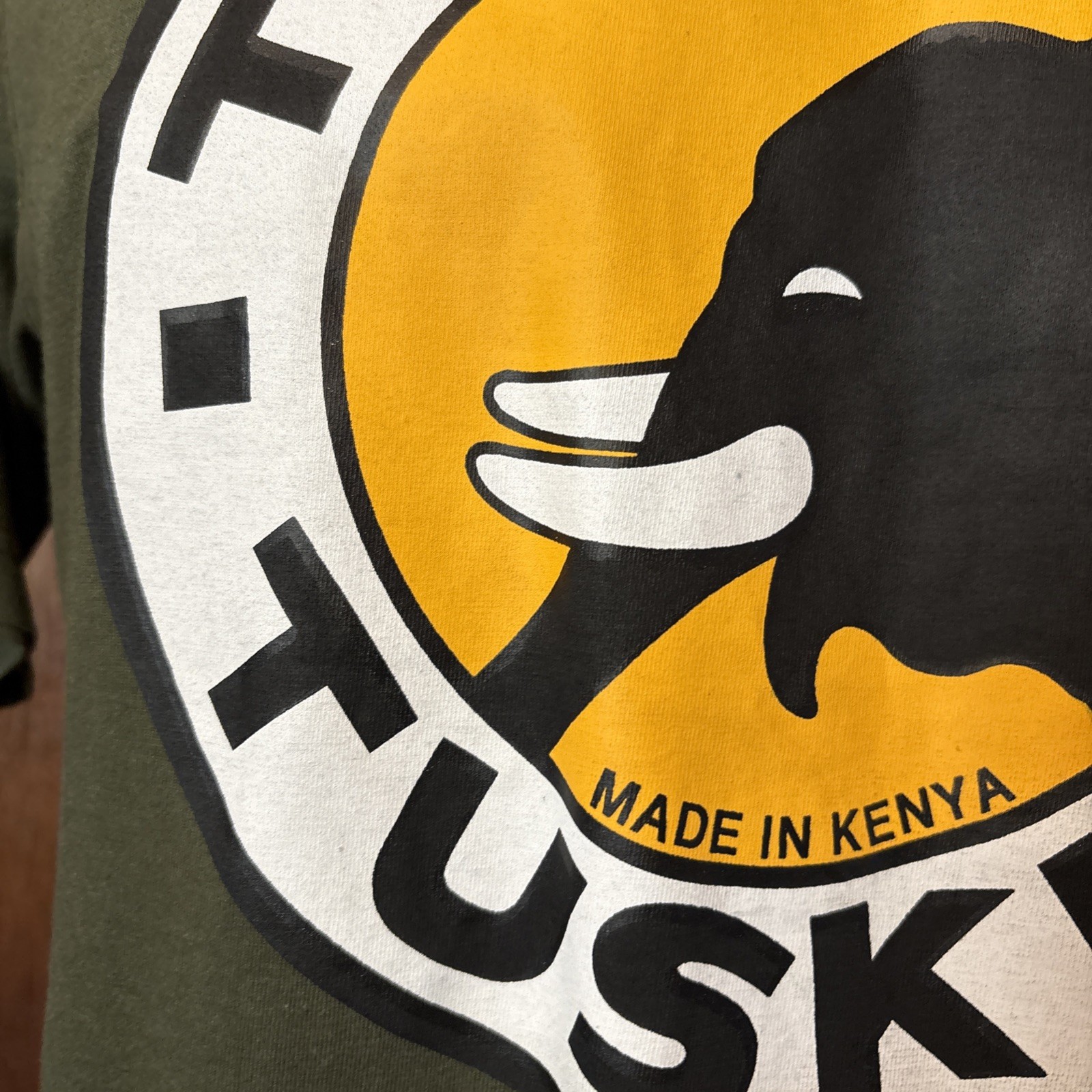NWT TUSKER TUSKER Made In Kenya Dark Green Shirt Size Medium Elephant Styled gallery