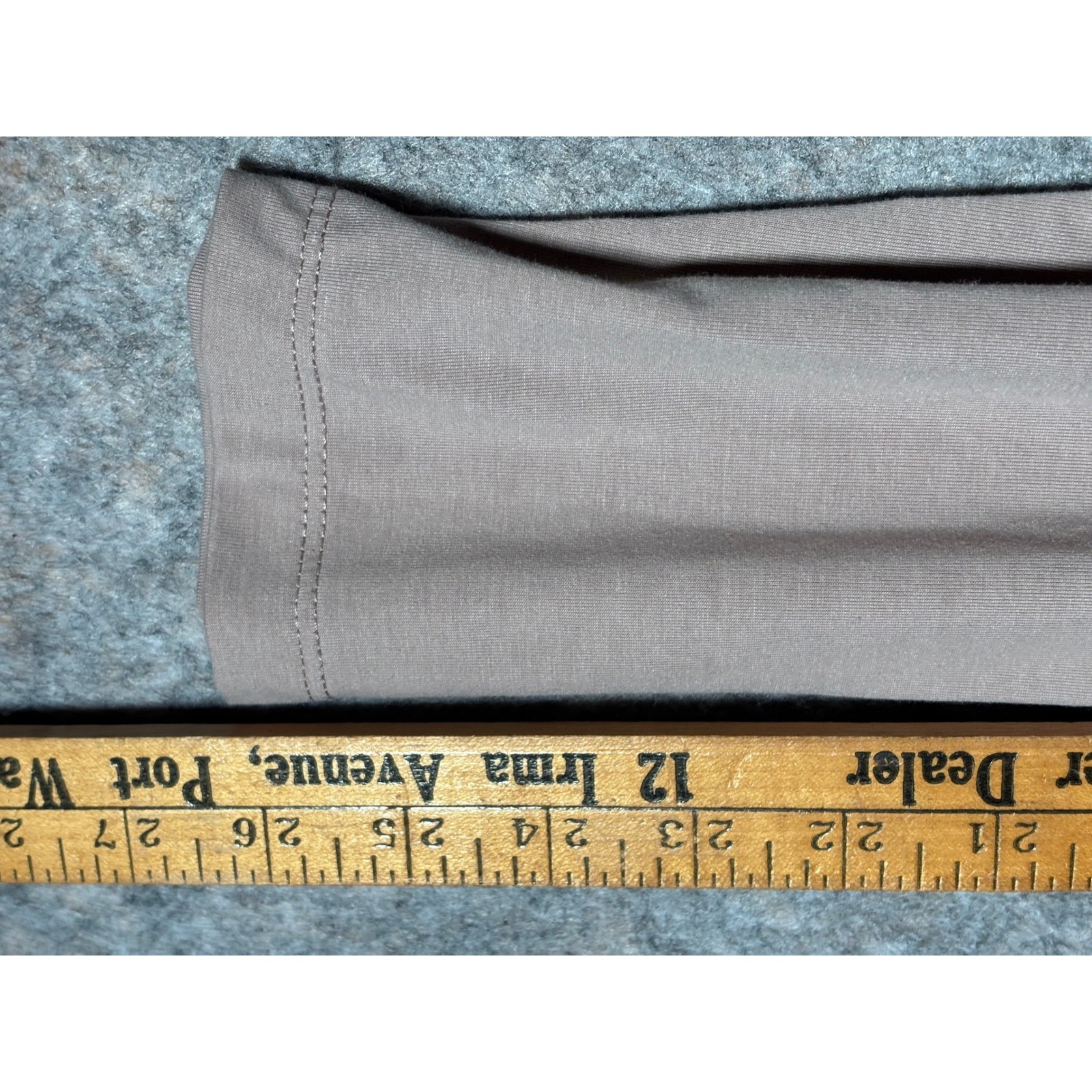 Cuts Henley Curvew-Hem Long Sleeve Shirt Mens XL Tan Stretch Casual Top gallery