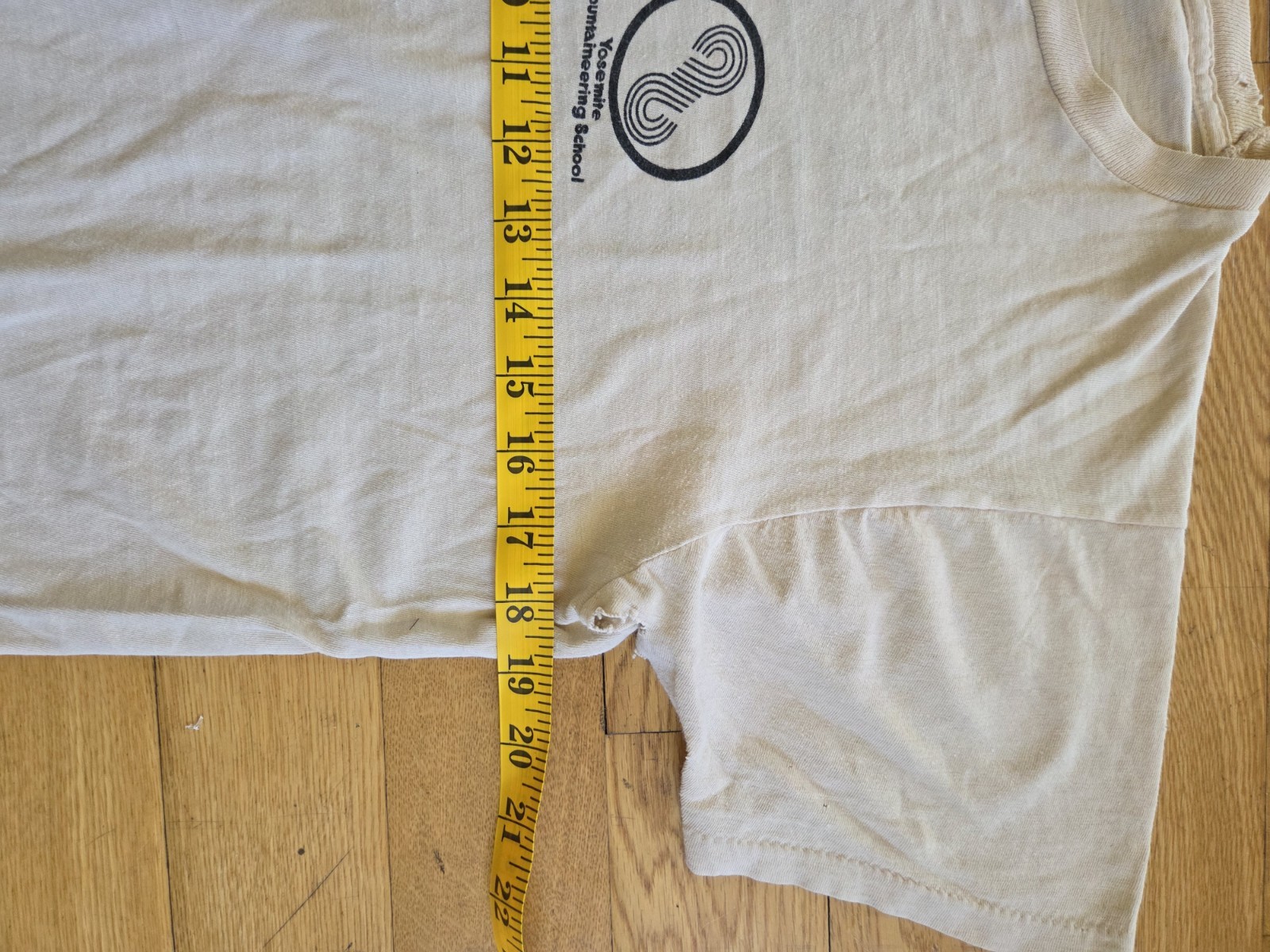 Vintage 70s Yosemite Mountaineering - Go Climb a Rock Tshirt Tee M Thin N' Soft gallery